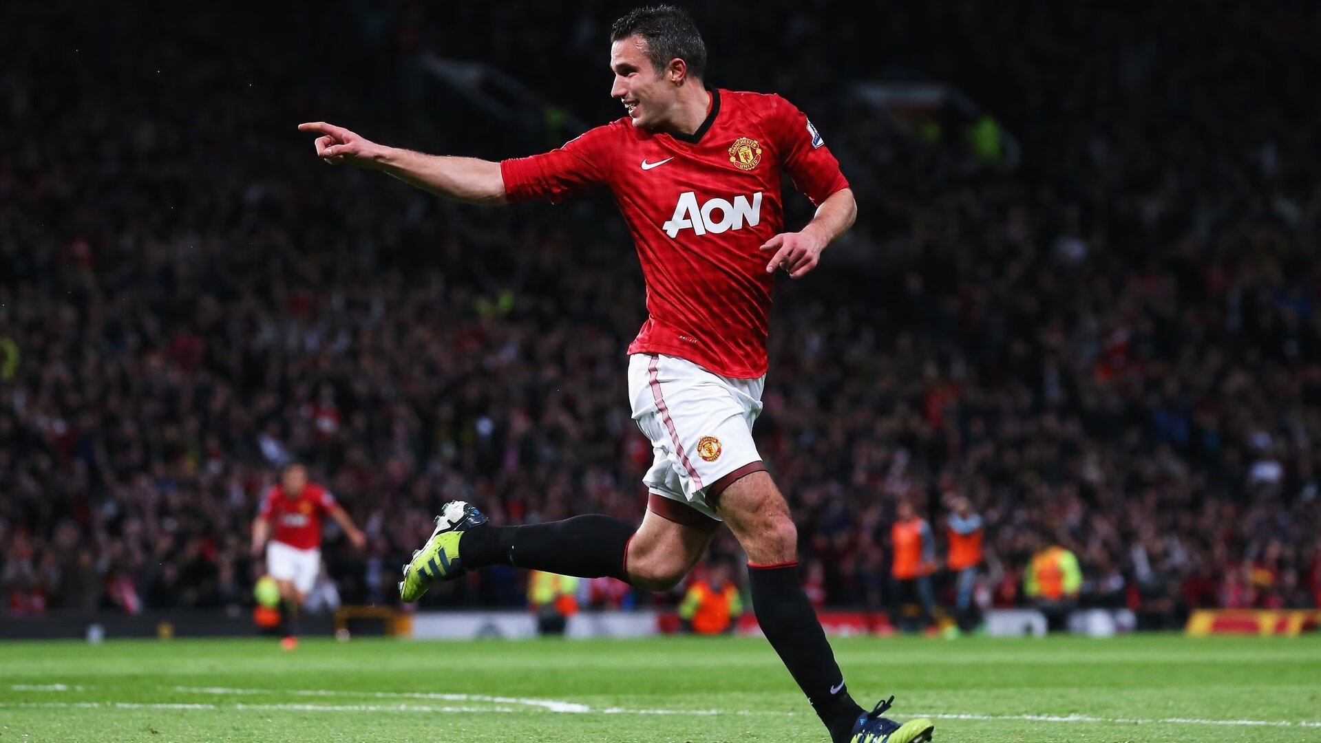 红色飓风席卷赛道，佩雷兹的统治之夜与法拉利的战术碾压